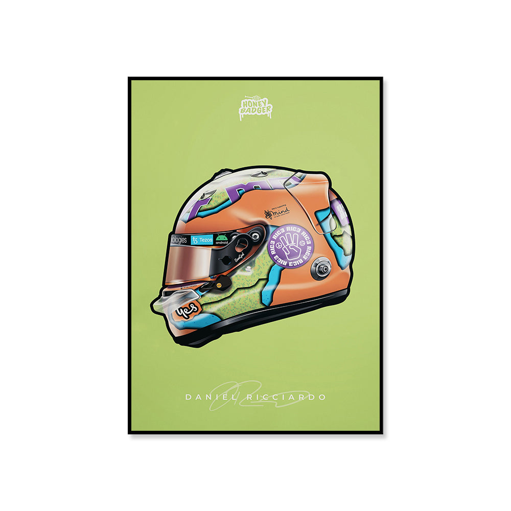 Poster & Bildende Kunst | Formula Essentials | daniel-ricciardo-helmet-poster-1 | Daniel Ricciardo - Helmet Poster